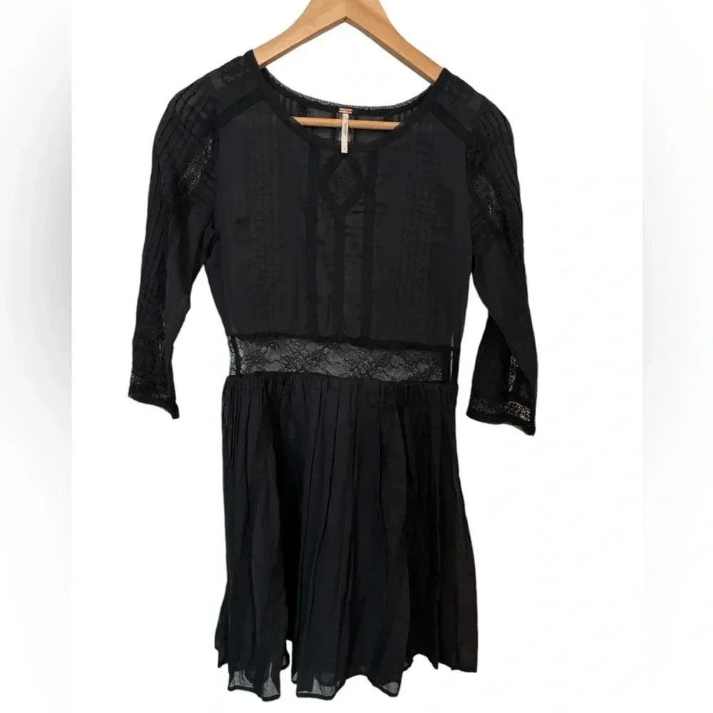 Free People Black Sheer Lace Long Sleeve Mini Dress - Beautiful! Size 0